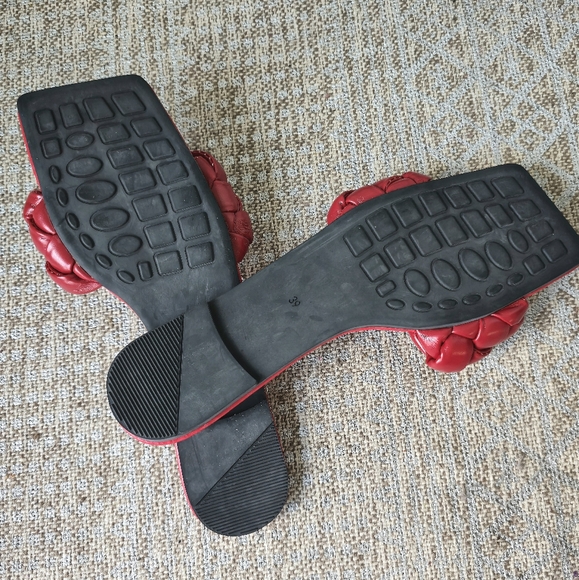 Red chunky Woven Slip on Sandals | size 8.5 | slide on - Picture 4 of 6